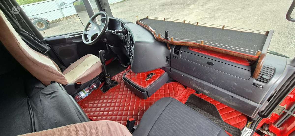 Scania R380, double sleeper