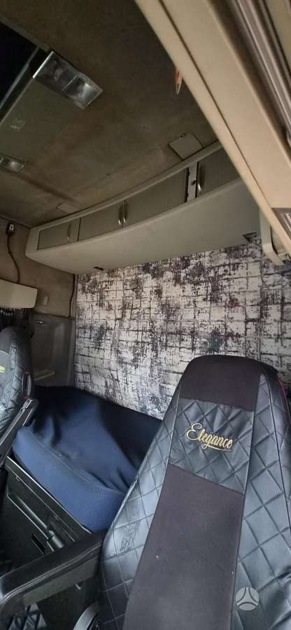 Volvo FH500, double sleeper