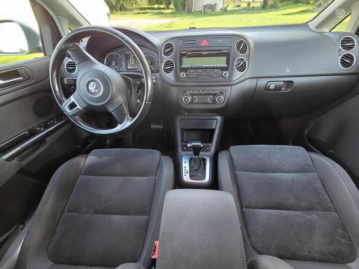 Volkswagen Golf Plus - 11