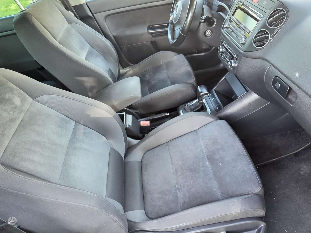 Volkswagen Golf Plus - 12