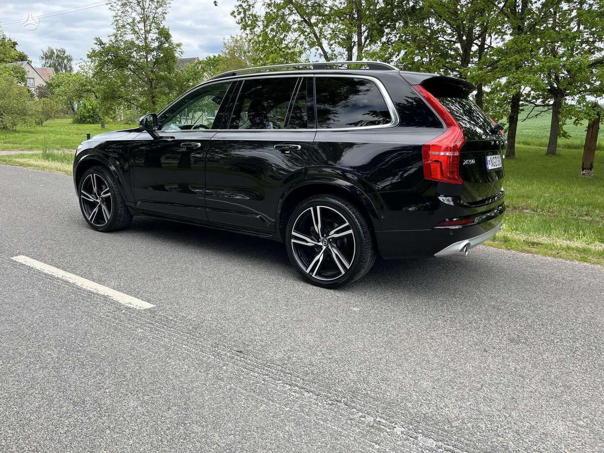 Volvo XC90 - 2