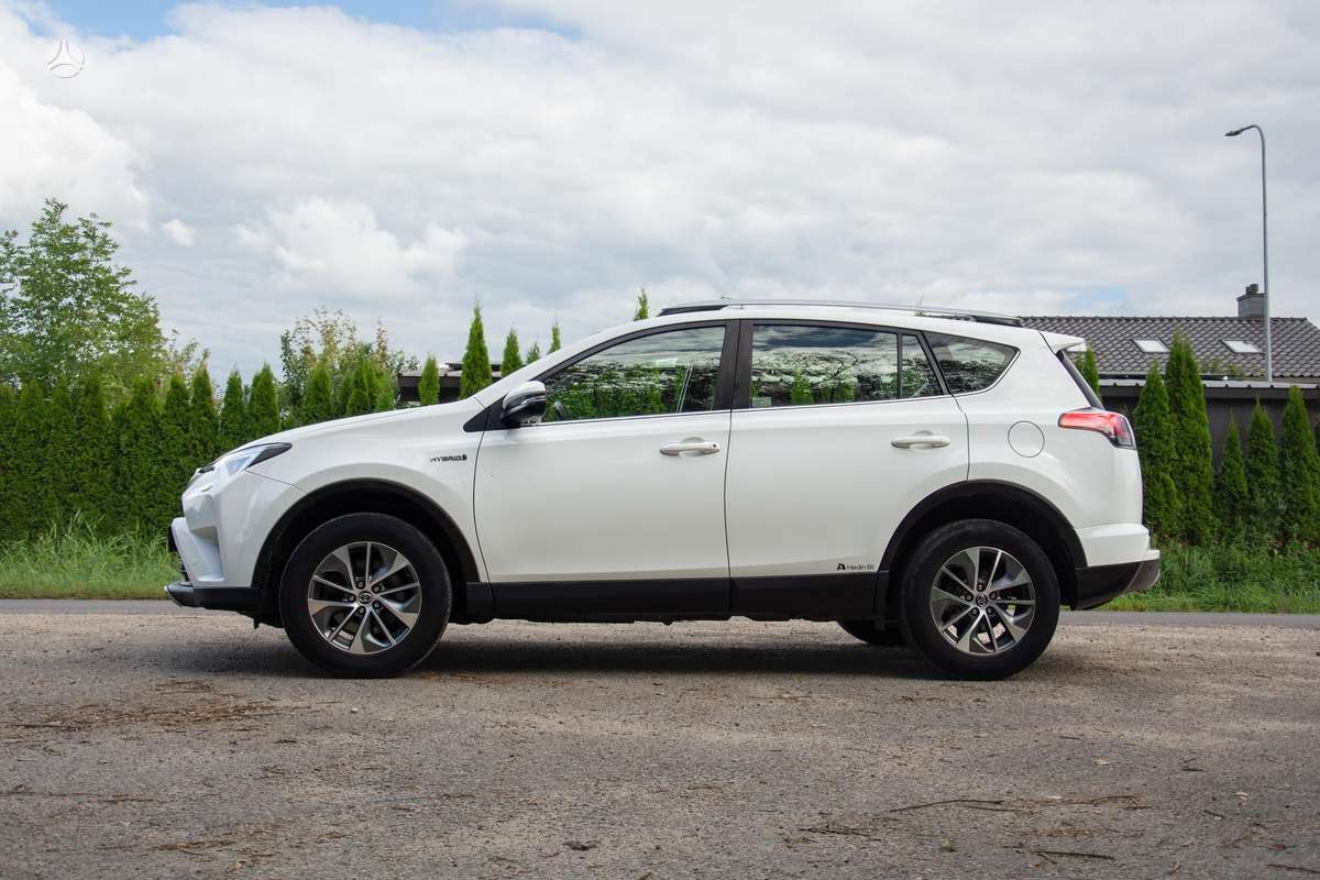 Toyota RAV4 - 4