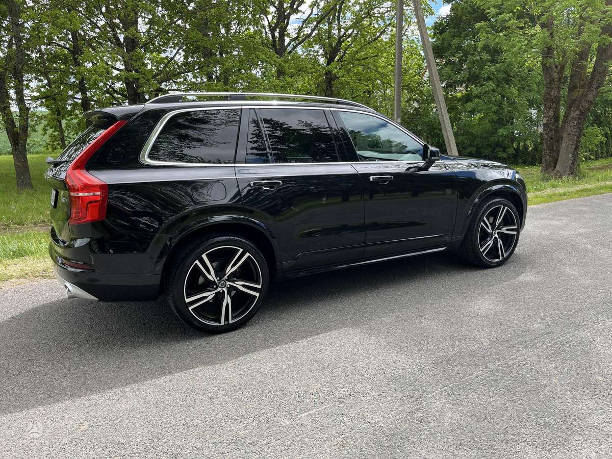 Volvo XC90 - 6
