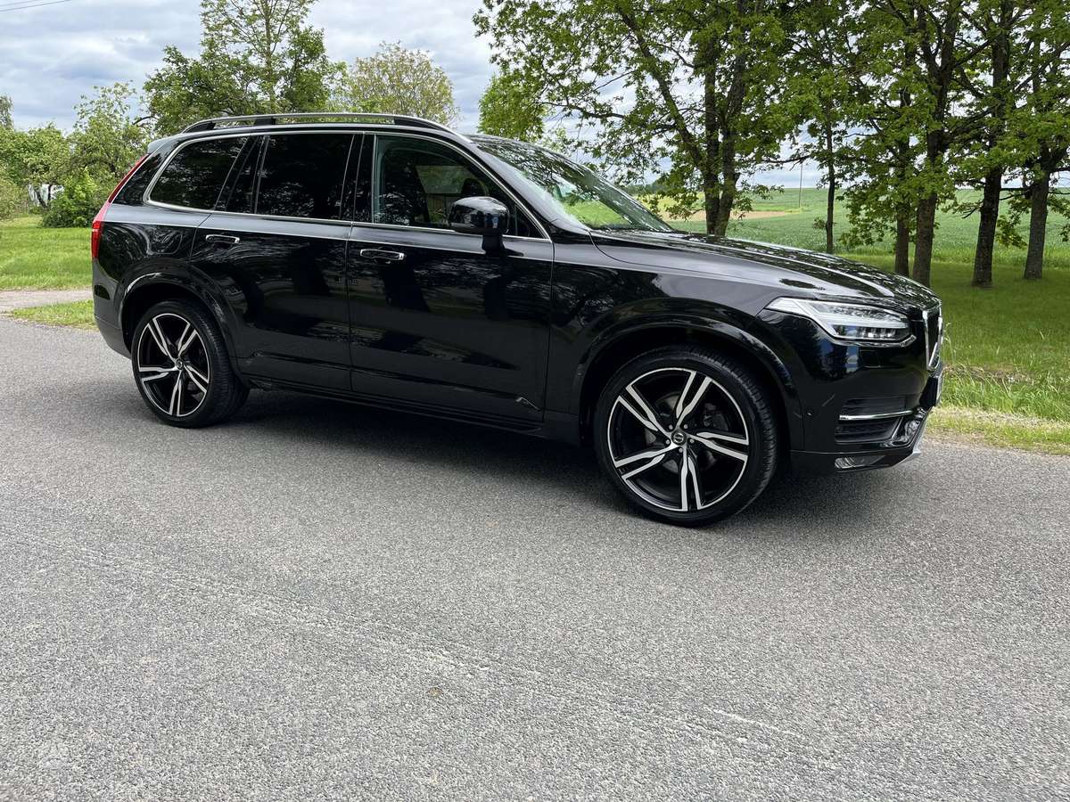 Volvo XC90 - 8