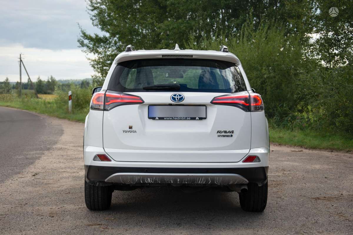 Toyota RAV4 - 6