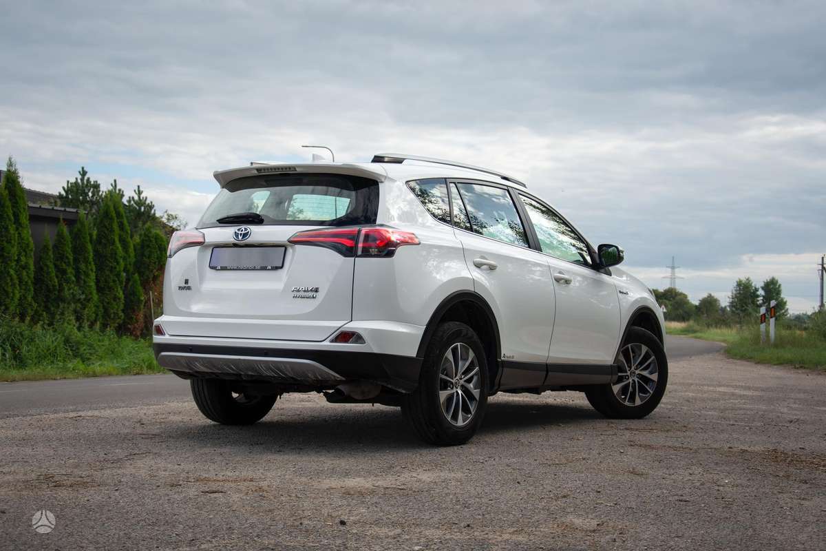 Toyota RAV4 - 7