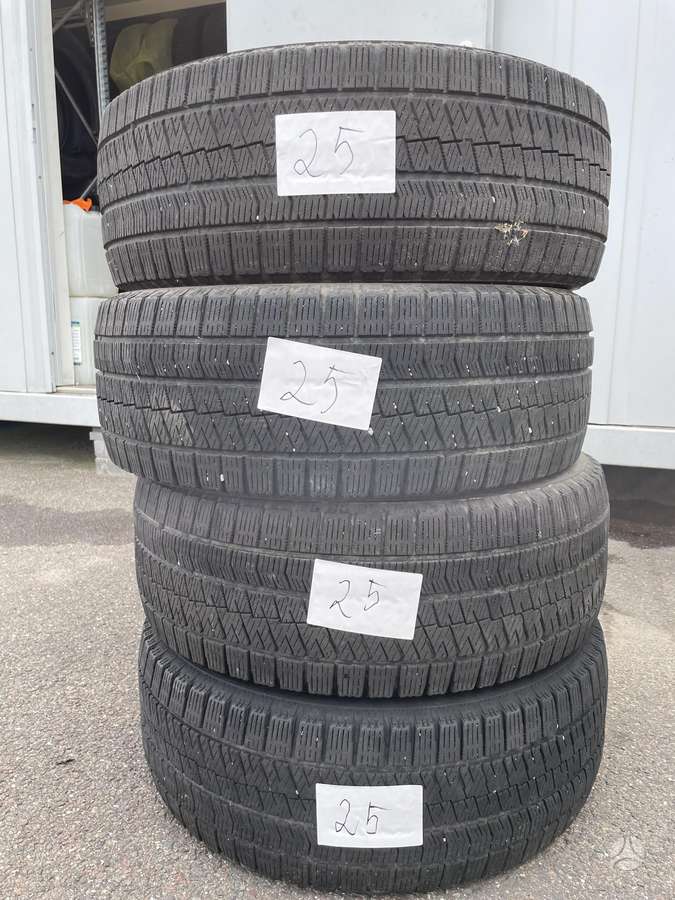 Bridgestone Blizzak ICE, зимние 215/55 R17