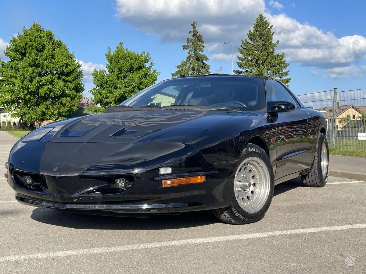 Pontiac Firebird - 4