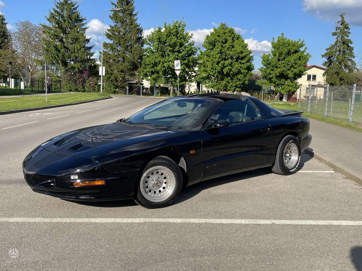 Pontiac Firebird - 5