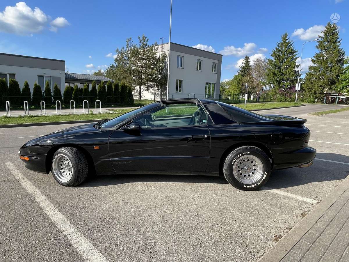 Pontiac Firebird - 6