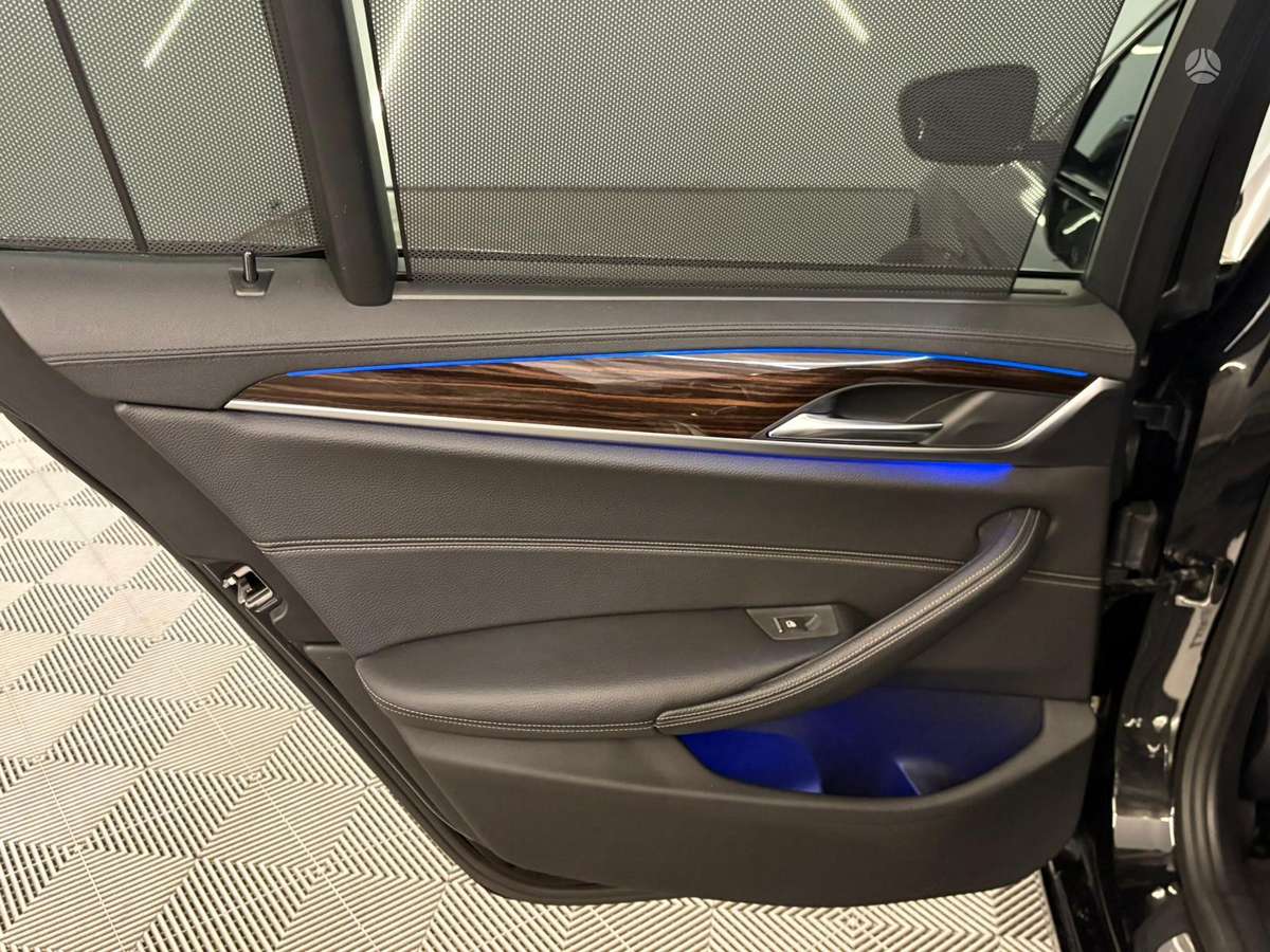BMW 530, 3.0 l., Седан