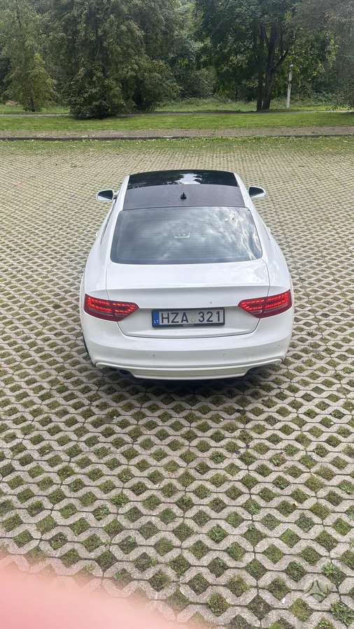 Audi A5, 2.0 l., Седан