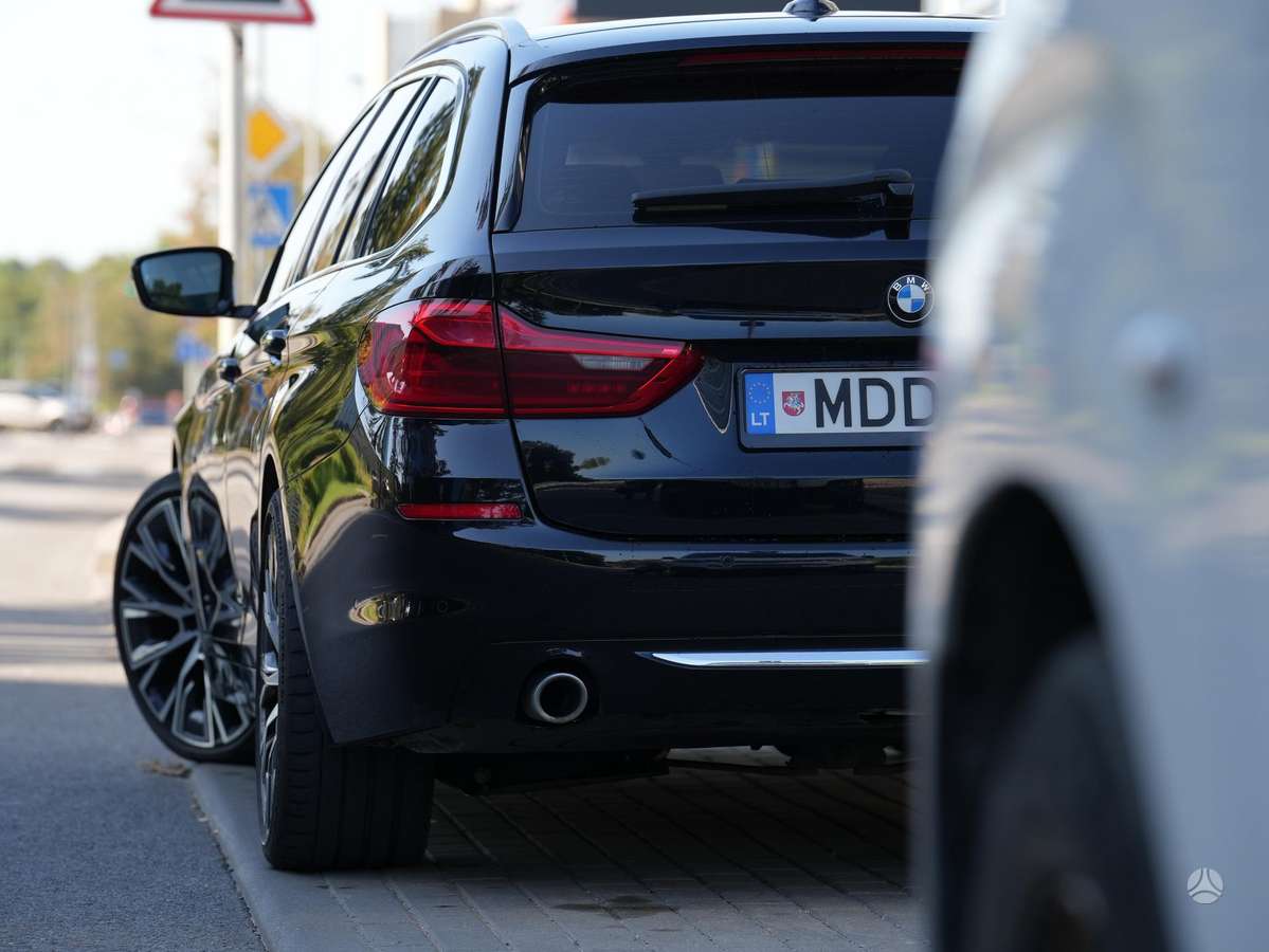 BMW 520, 2.0 l., wagon
