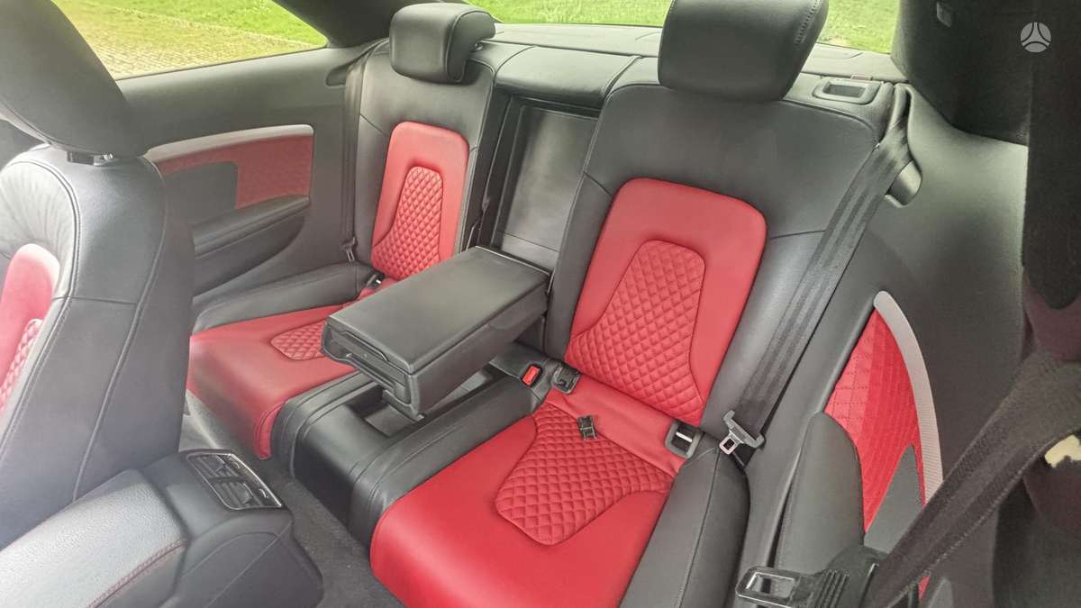 Audi A5, 2.0 l., Седан