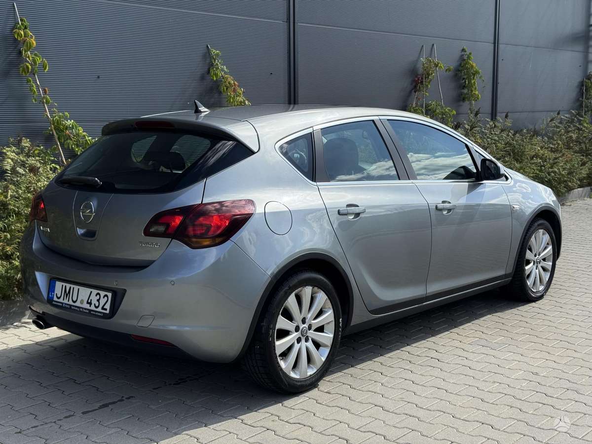 Opel Astra, 1.4 l., Хэтчбек