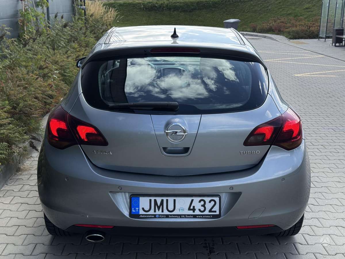 Opel Astra, 1.4 l., Хэтчбек