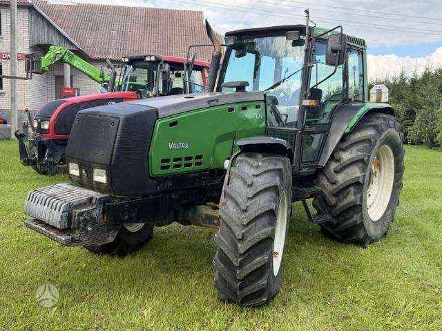 Valtra Valmet 8450 Mega, traktoriai
