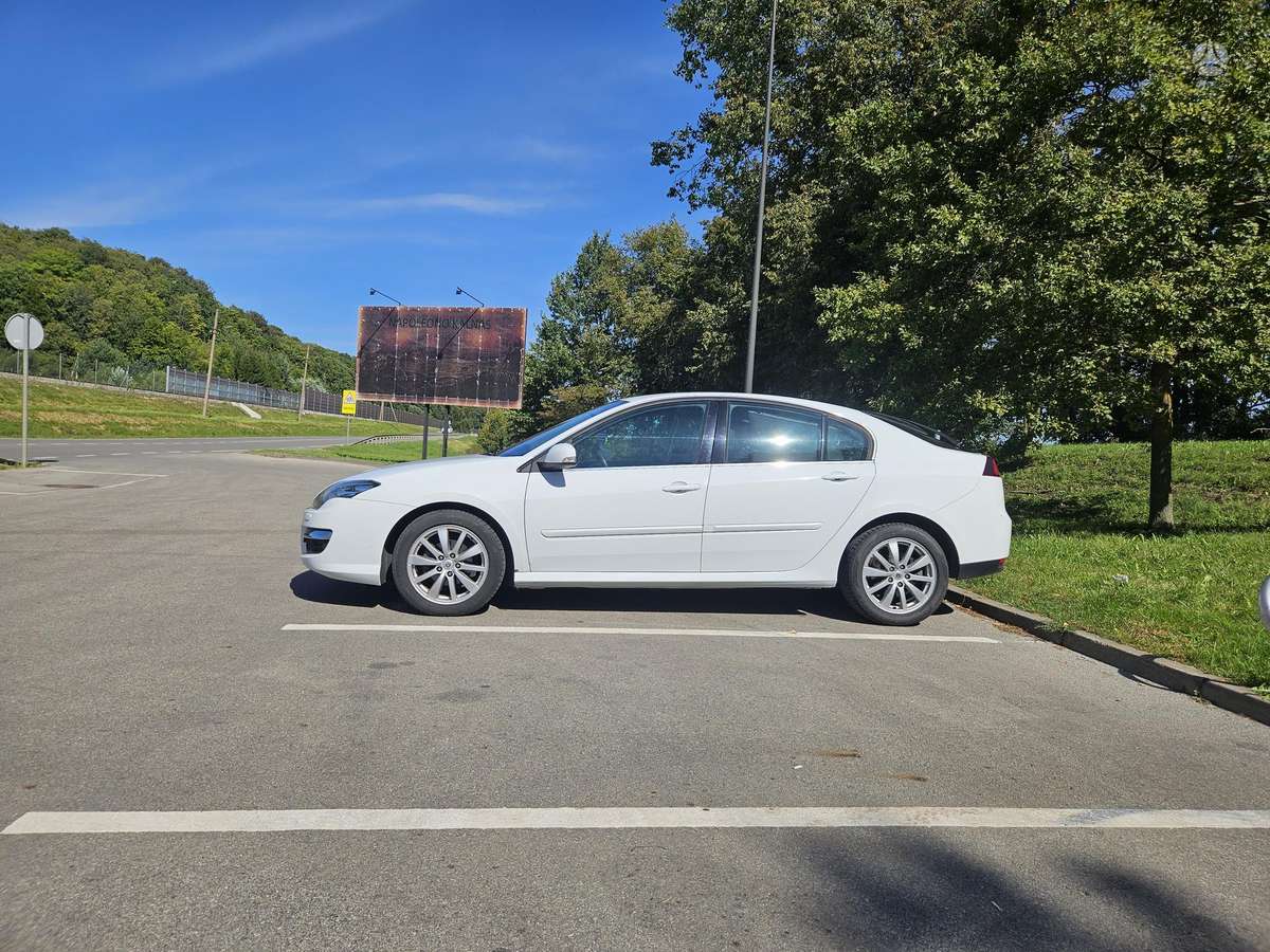 Renault Laguna - 3