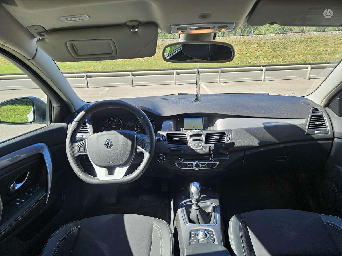 Renault Laguna - 8