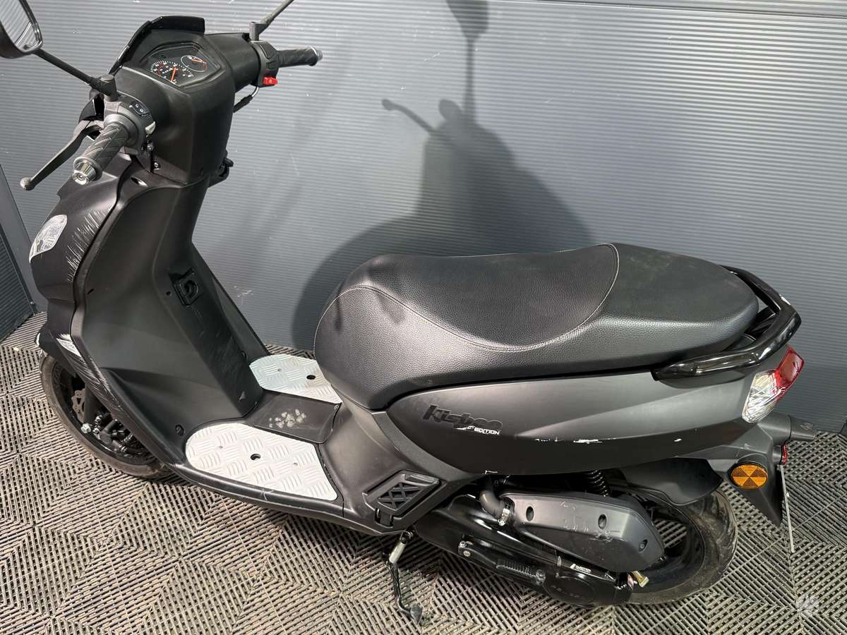 Peugeot Kisbee 49cc, scooters / mopeds