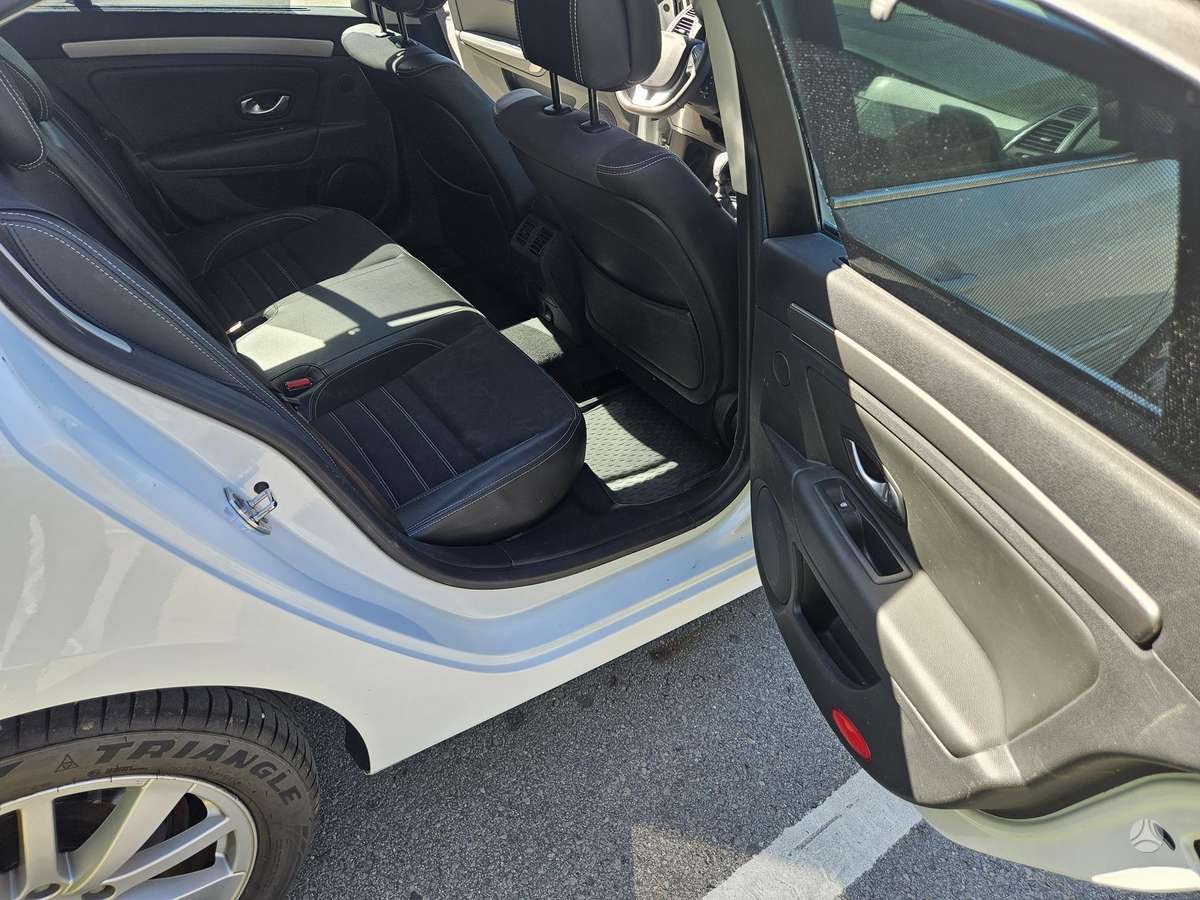 Renault Laguna, 1.5 l., Седан