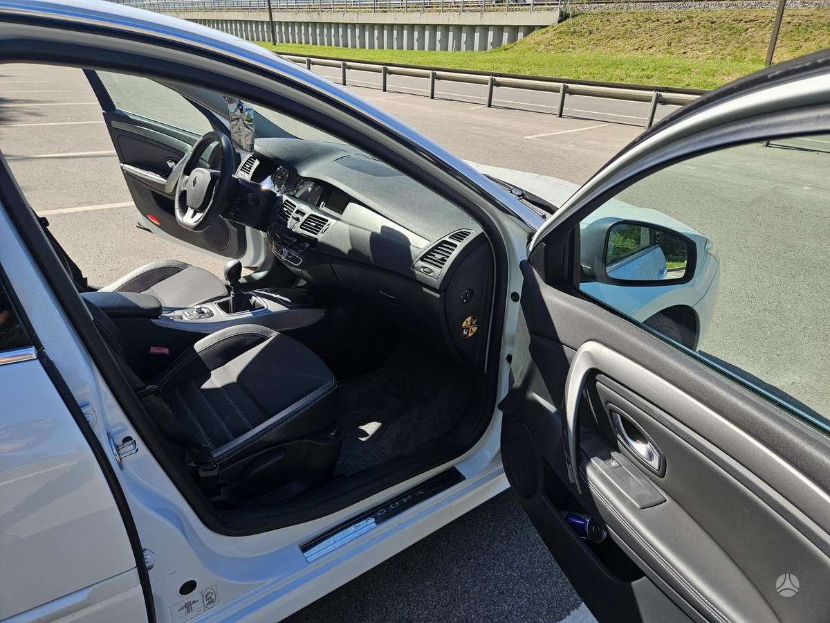 Renault Laguna, 1.5 l., Седан