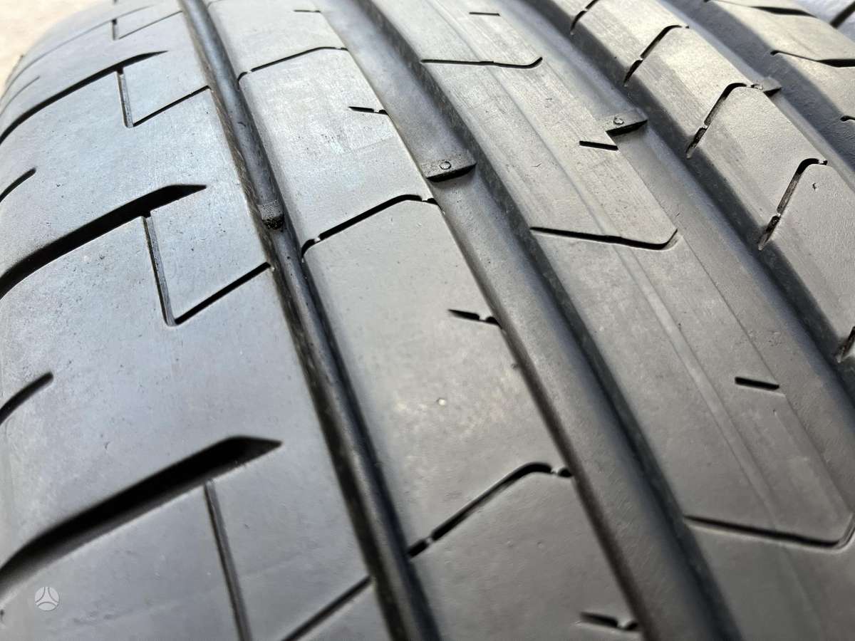 Pirelli PZero pz4, summer 245/45 R18