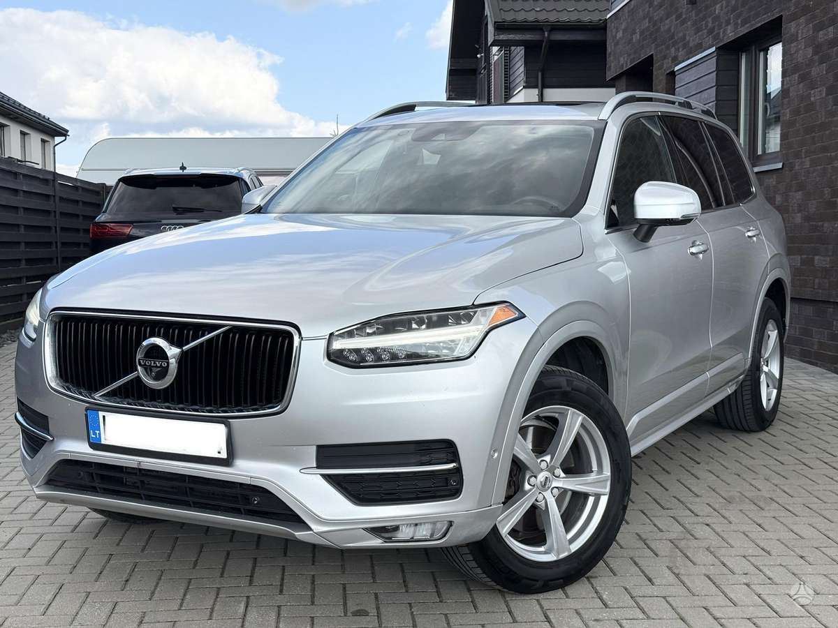 Volvo XC90 - 1