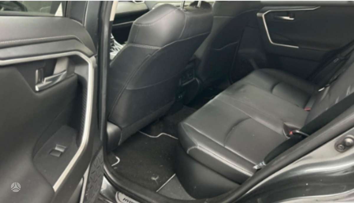 Toyota RAV4 - 5