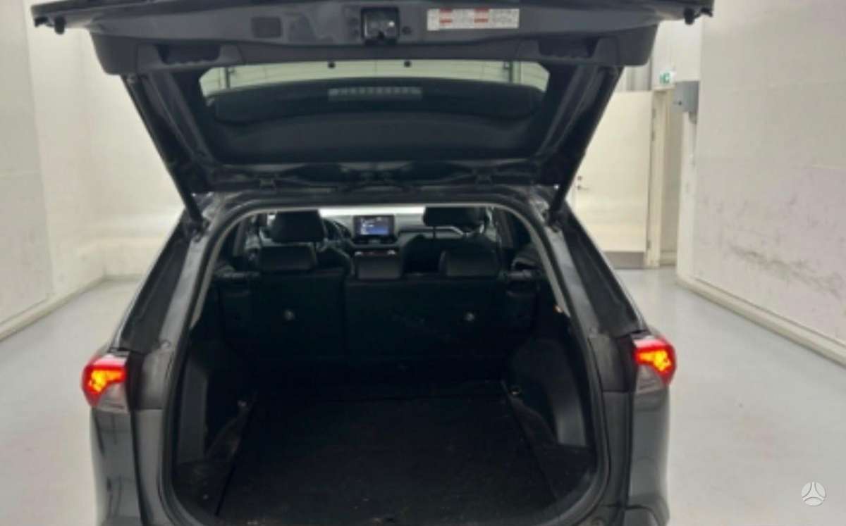 Toyota RAV4 - 6