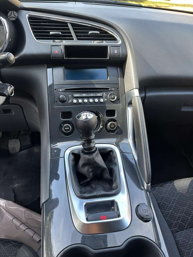 Peugeot 3008 - 11