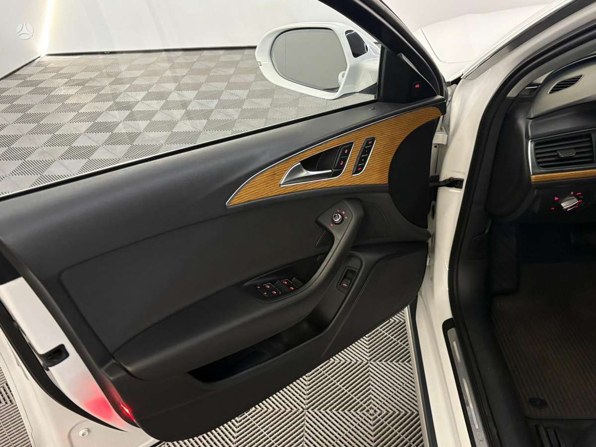 Audi A6 allroad, 3.0 l., Универсал