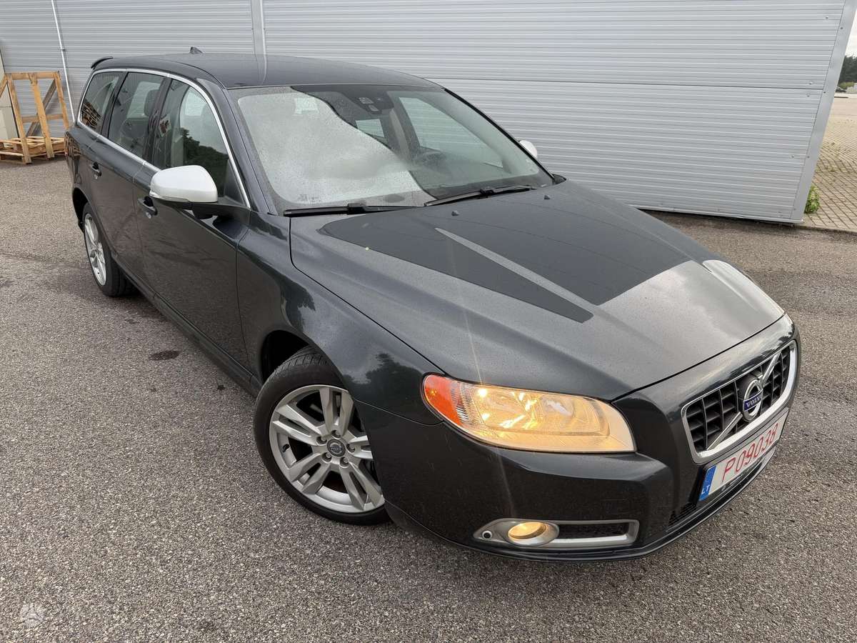 Volvo V70, 2.0 l., Универсал