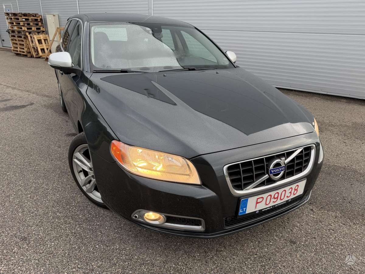 Volvo V70, 2.0 l., Универсал