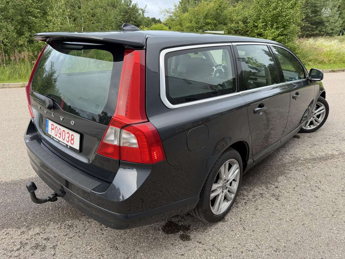 Volvo V70, 2.0 l., Универсал