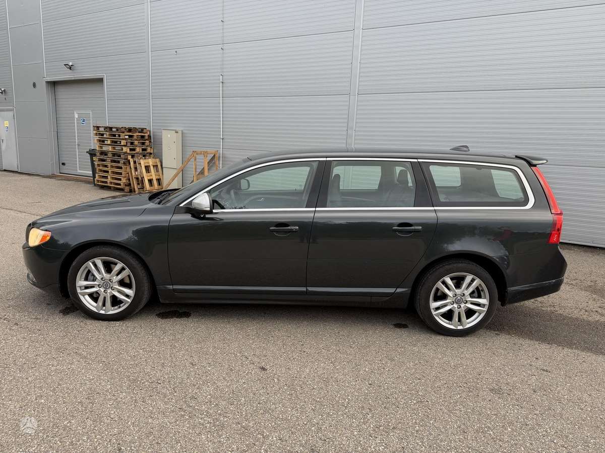 Volvo V70, 2.0 l., Универсал