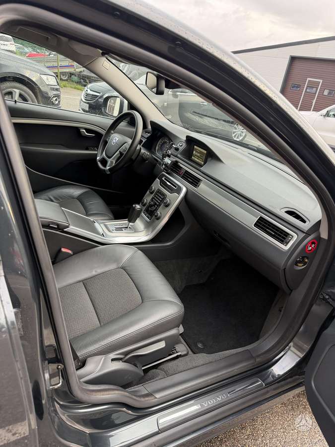 Volvo V70, 2.0 l., Универсал