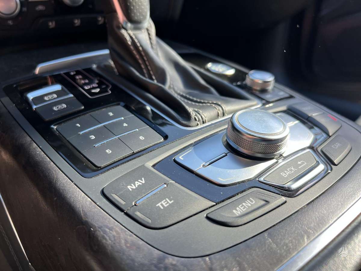 Audi A6, 3.0 l., universalas