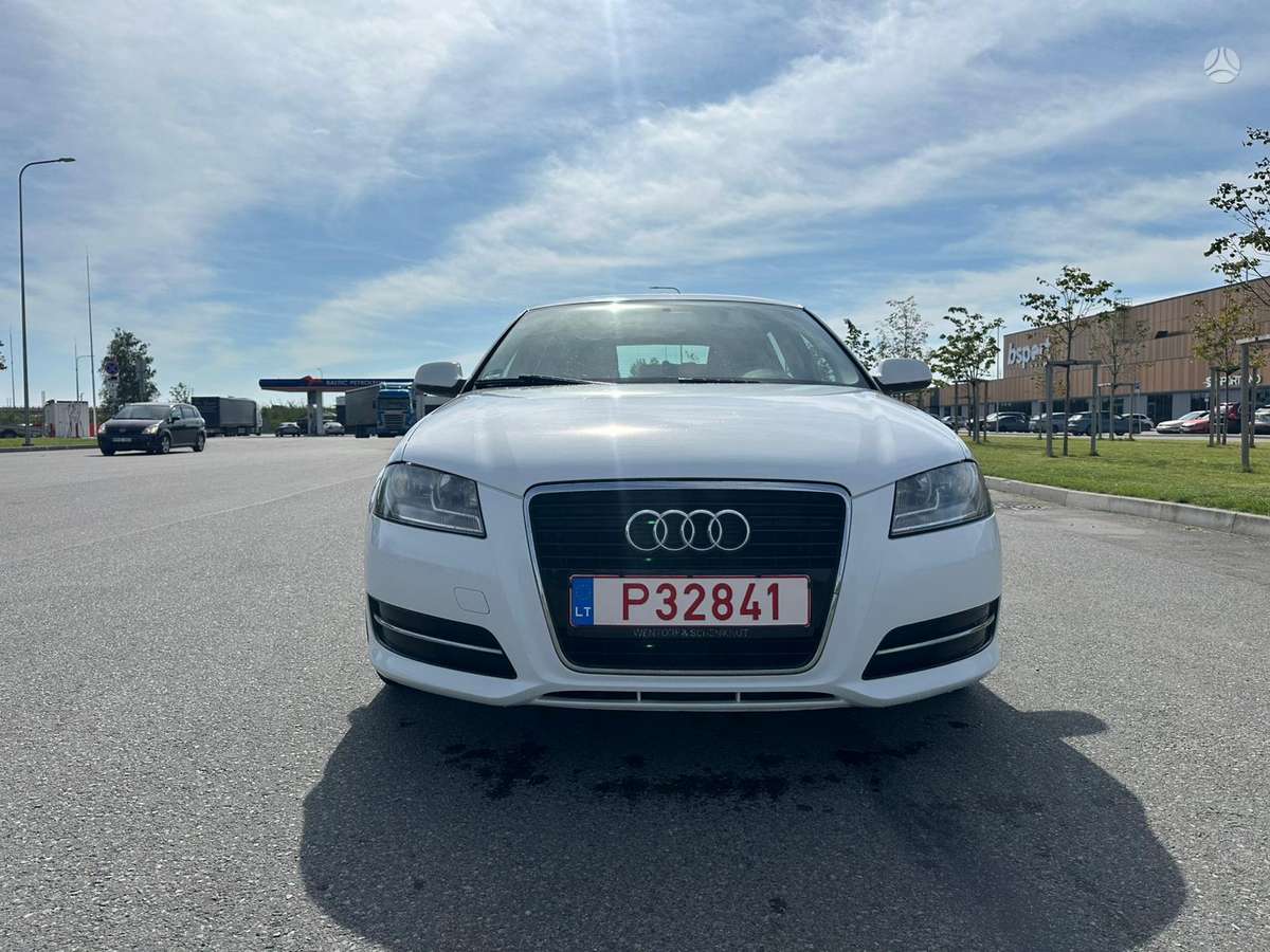 Audi A3, 1.6 l., Хэтчбек