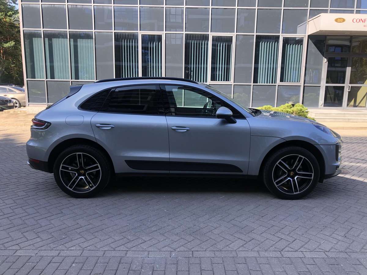 Porsche Macan - 8