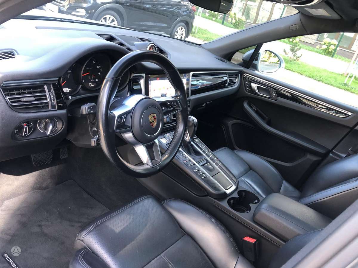 Porsche Macan - 9