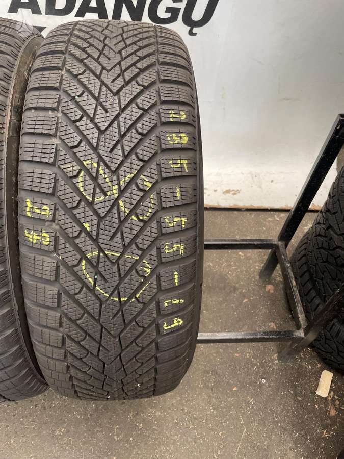 Pirelli Scorpion Winter 2, winter 235/55 R19