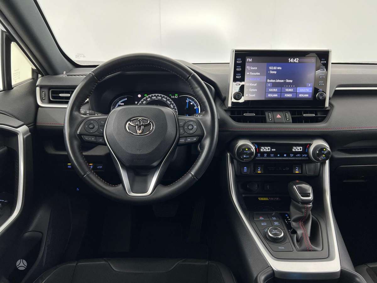 Toyota RAV4 - 9