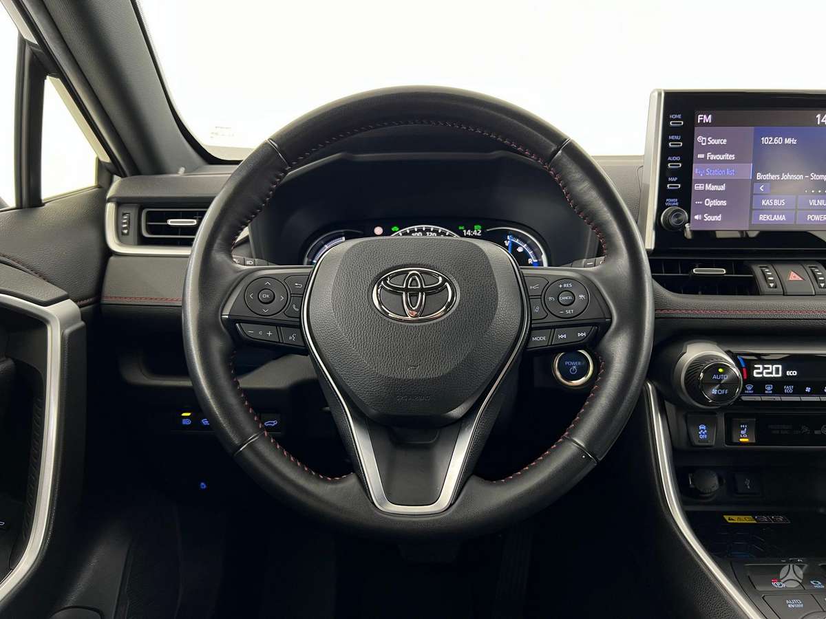 Toyota RAV4 - 12