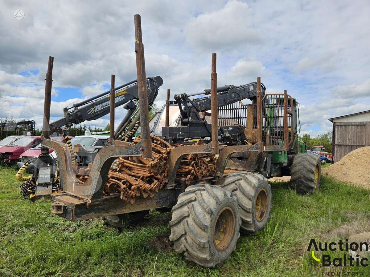 John Deere 1010 E, forwarders