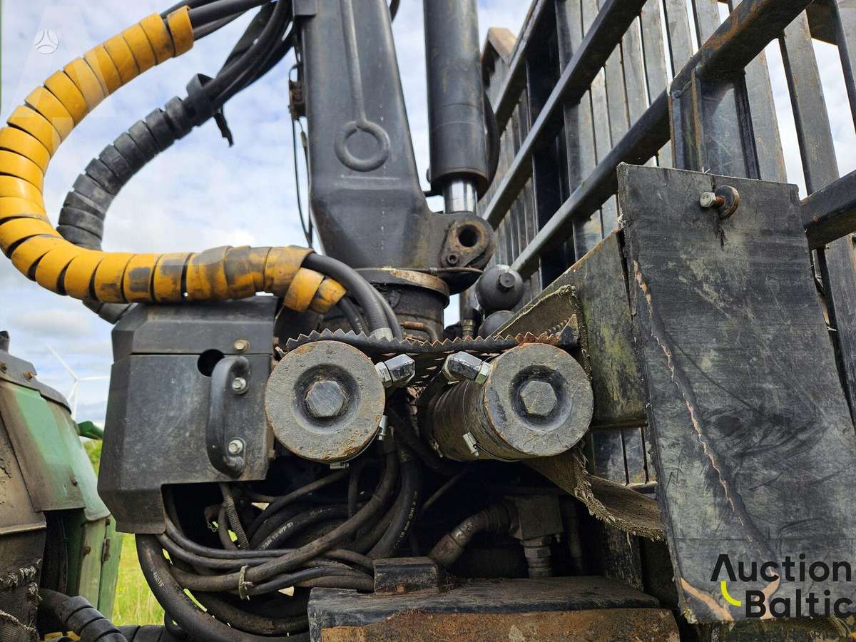 John Deere 1010 E, forwarders