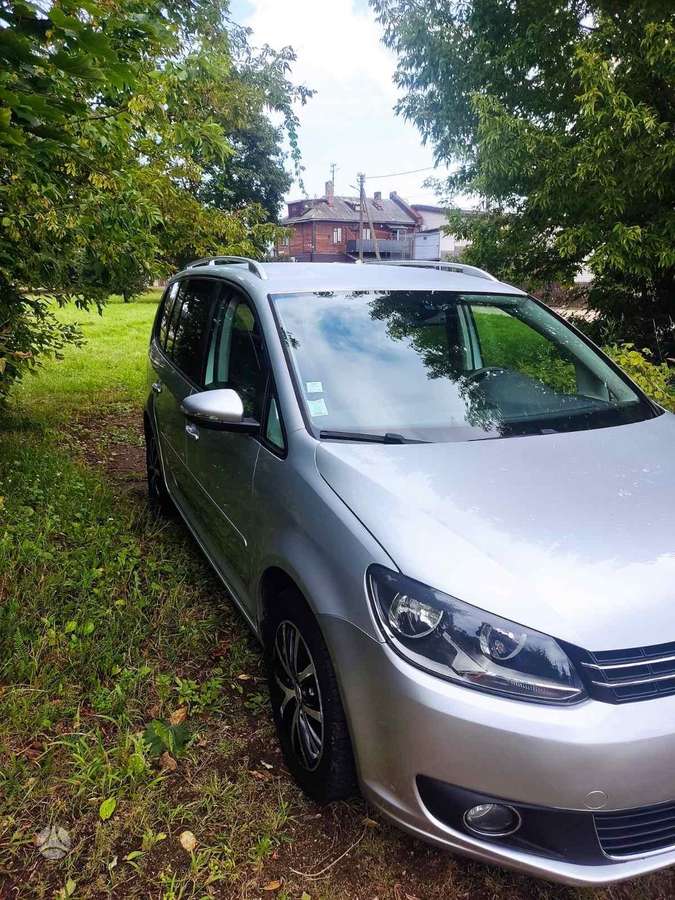 Volkswagen Touran - 3