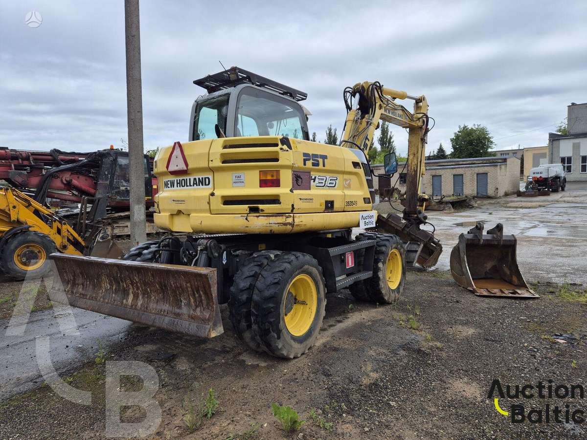 New Holland MH 3.6, экскаваторы