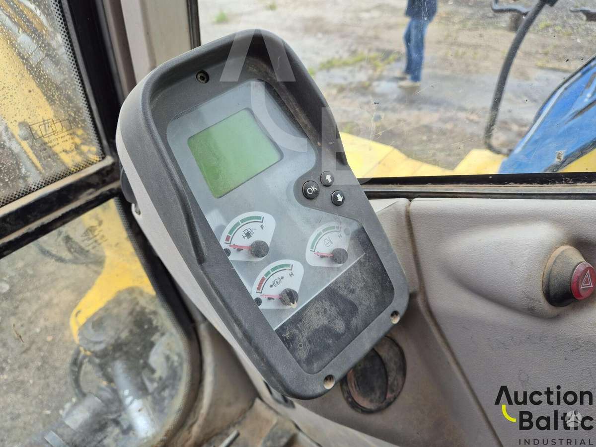 New Holland MH 3.6, экскаваторы