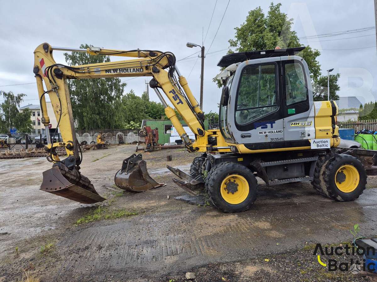 New Holland MH 3.6, экскаваторы